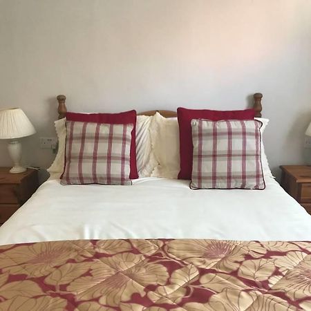 The Cock Inn Bed And Breakfast Glemsford エクステリア 写真